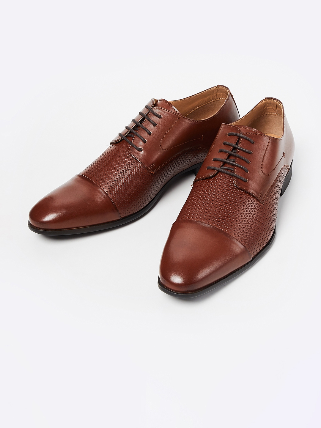 textured derby formal shoes