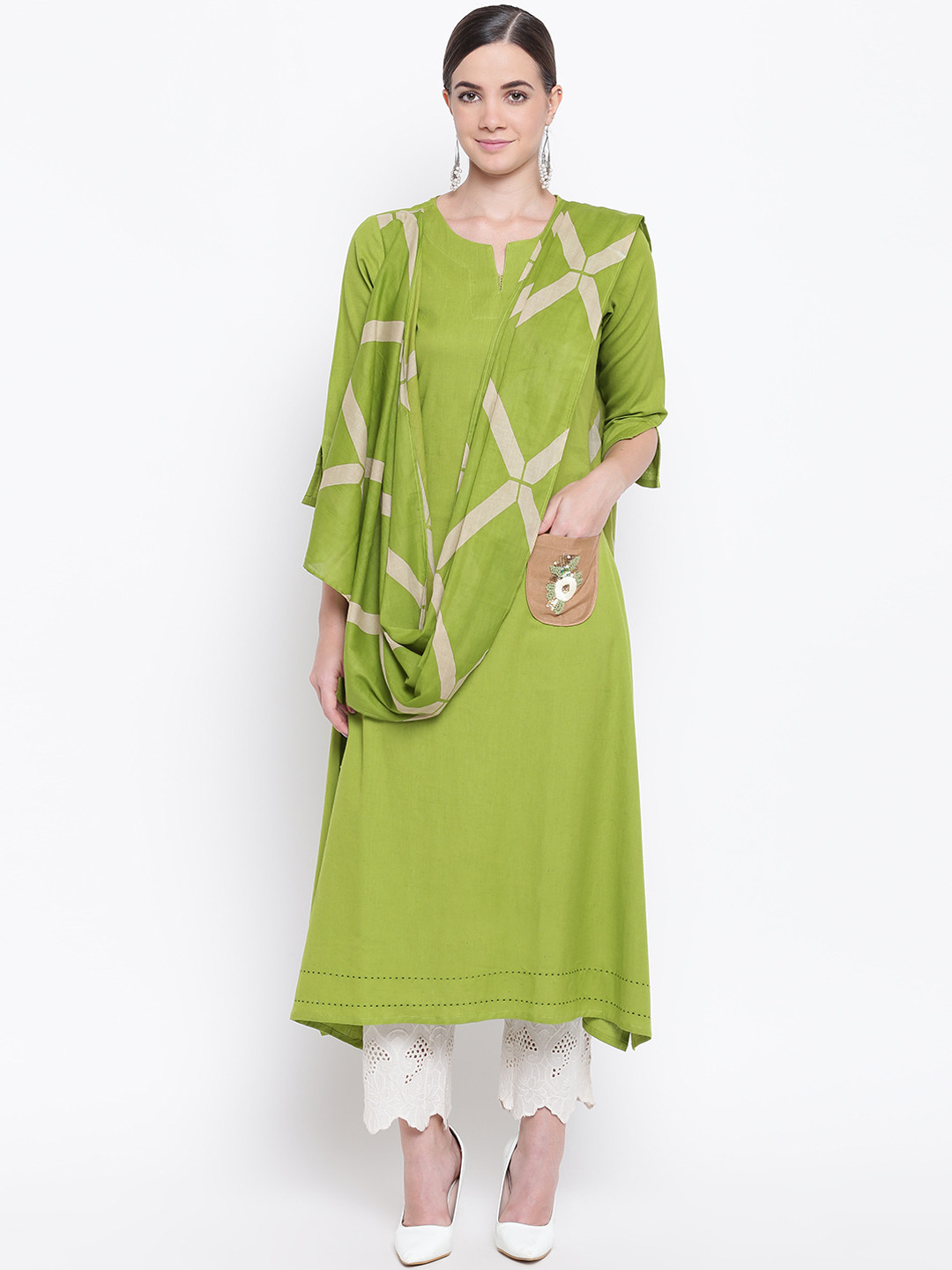 Women Green & Beige Solid Kurta With Trousers & Dupatta