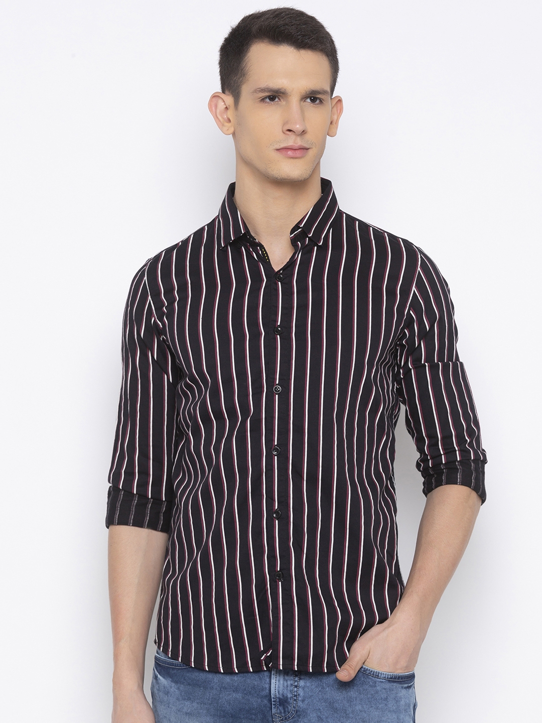 Buy SPYKAR Men Black & White Slim Fit Striped Casual Shirt - Shirts for ...
