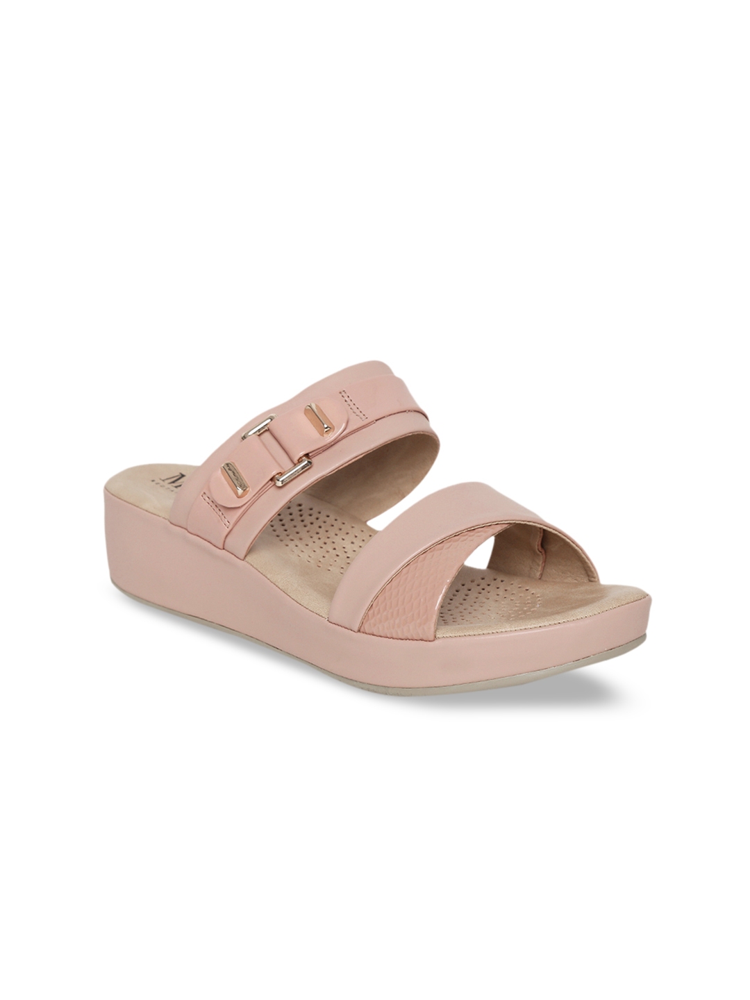 mode by red tape pumps