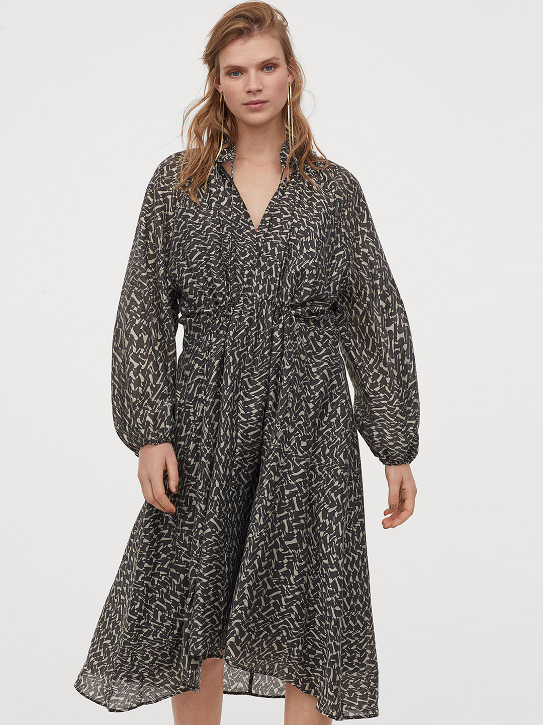 Buy H&M Women Grey & Off White Printed Lyocell Blend Kaftan Dress