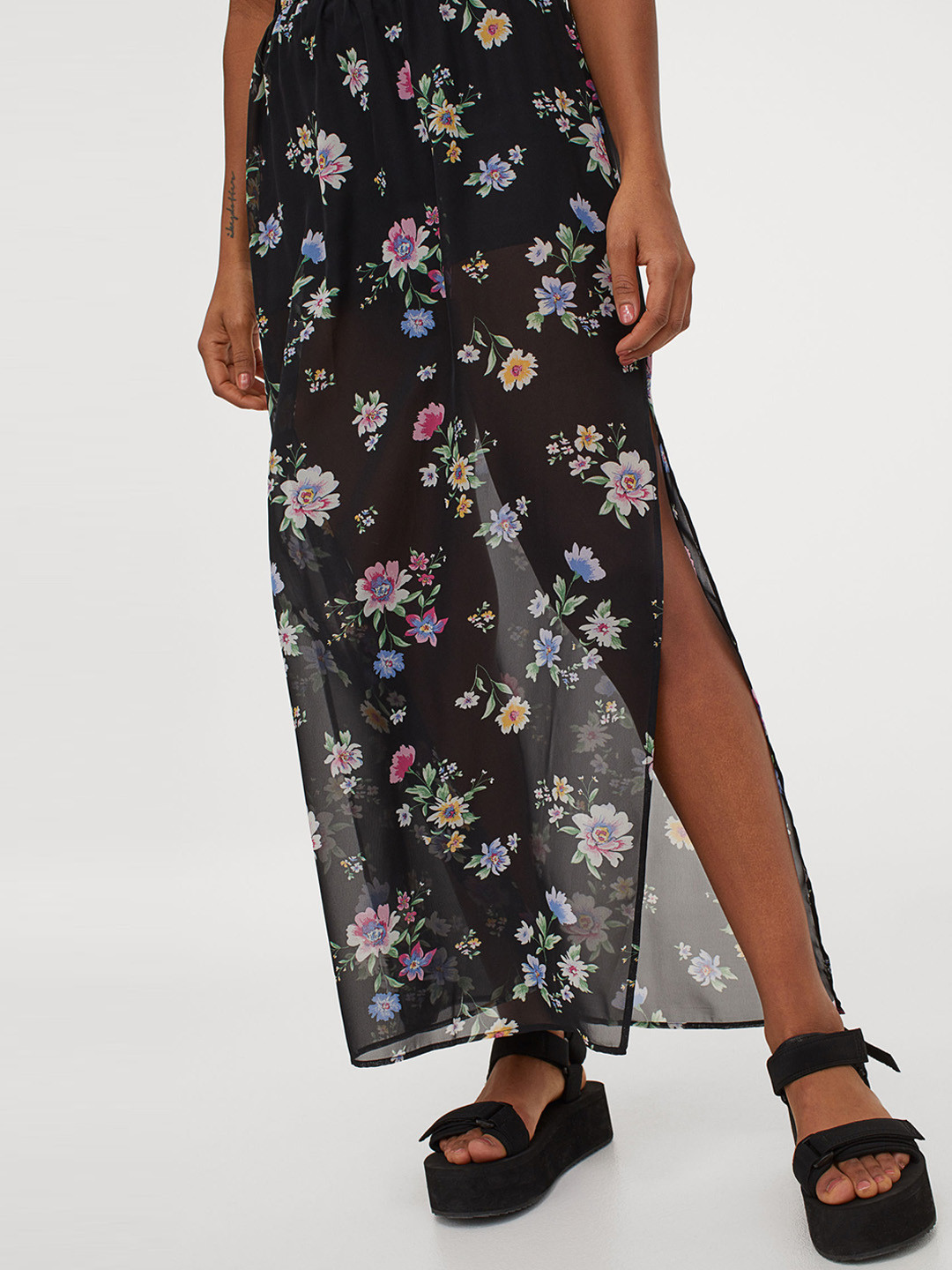 Buy H&M Women Black Floral Print Long Chiffon Skirt Skirts for Women