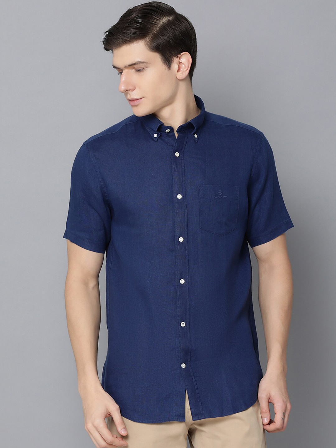 Gant Men Solid Navy Blue T-Shirt