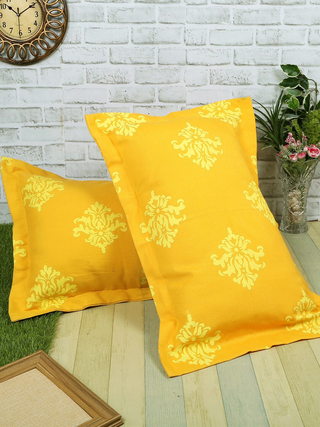 Buy Soumya Set Of 2 Yellow Printed Pillow Covers Pillow Covers for