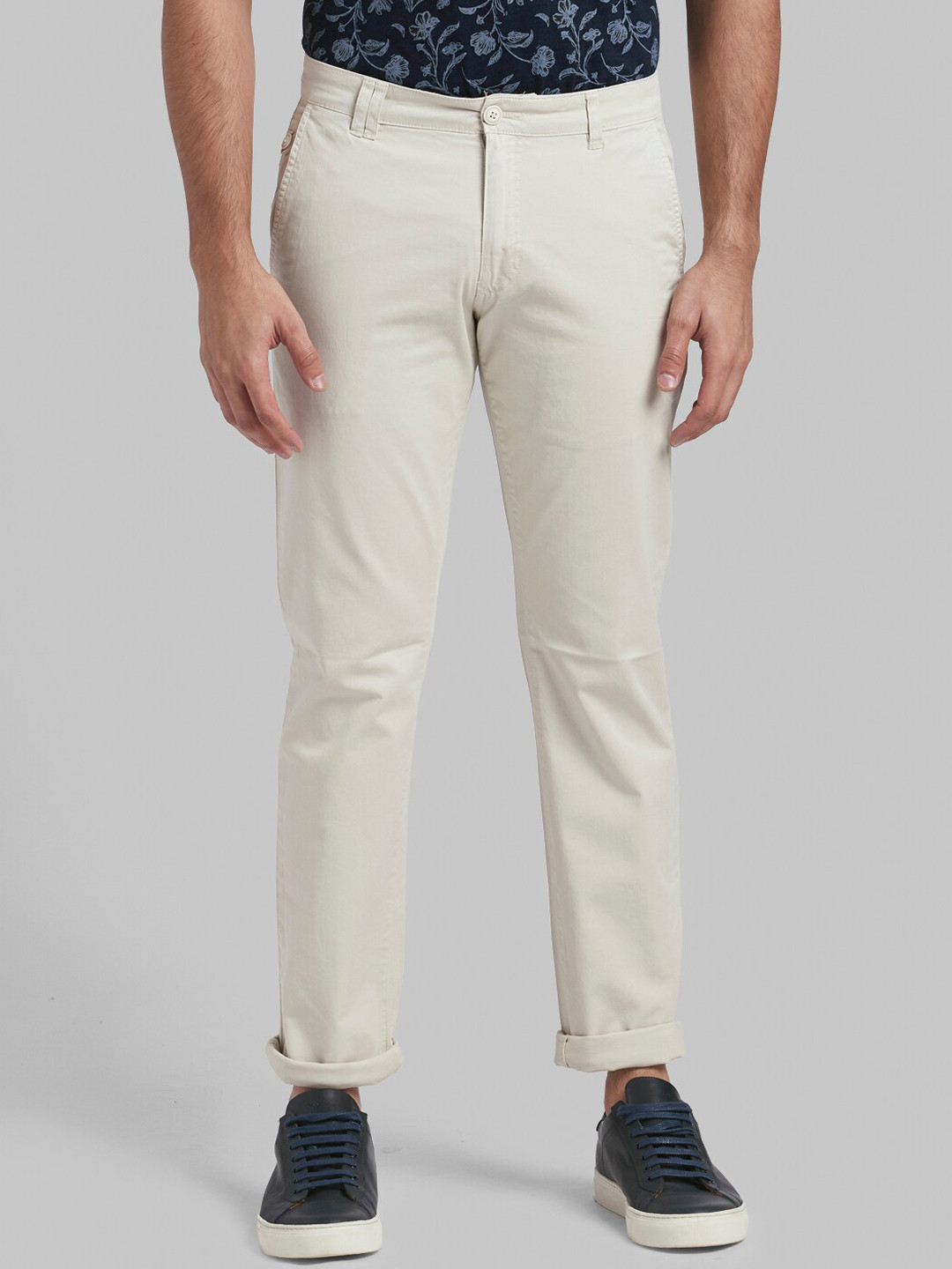 Buy Parx Men Beige Tapered Fit Solid Regular Trousers - Trousers for ...