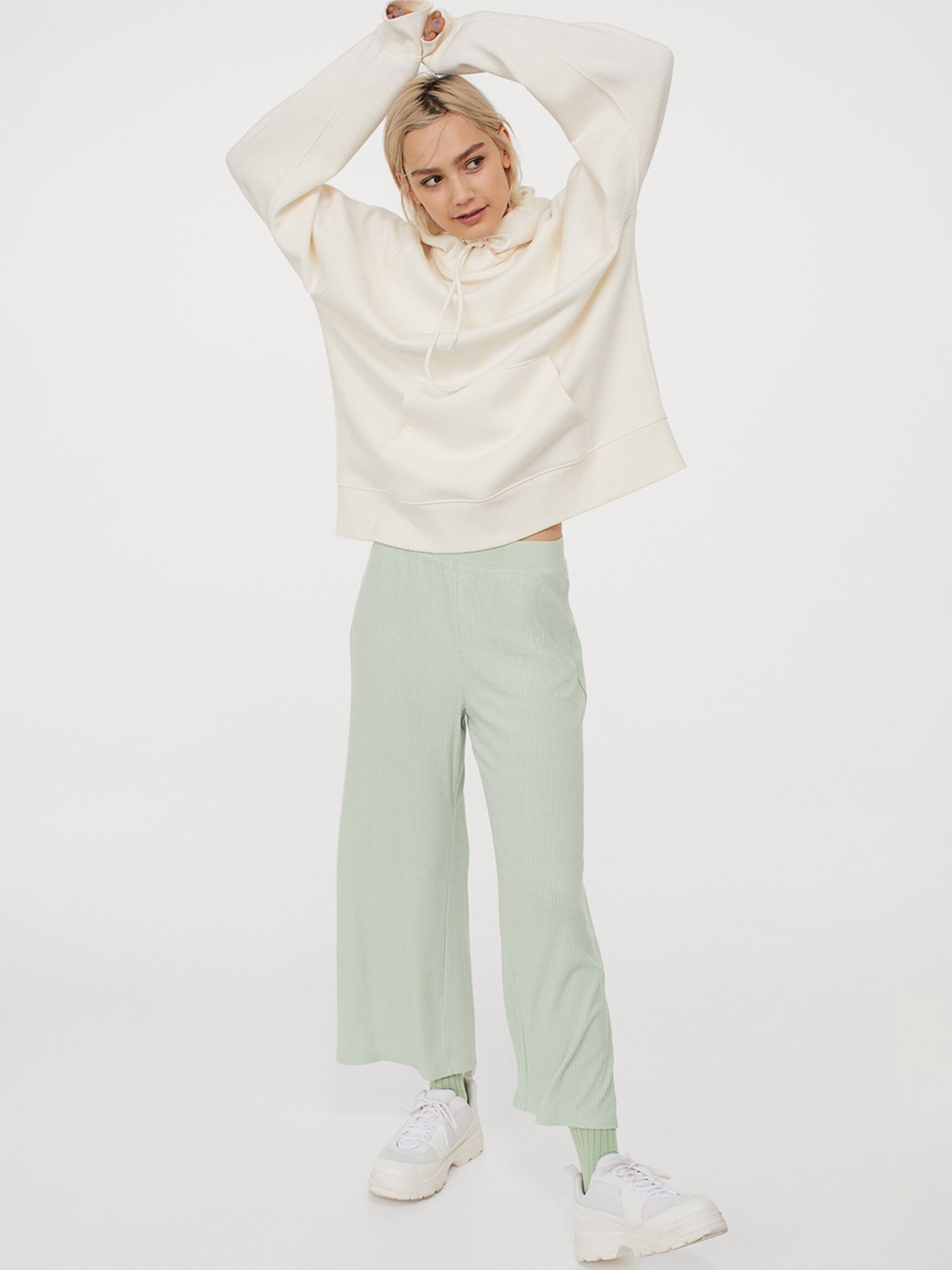 h&m green striped trousers