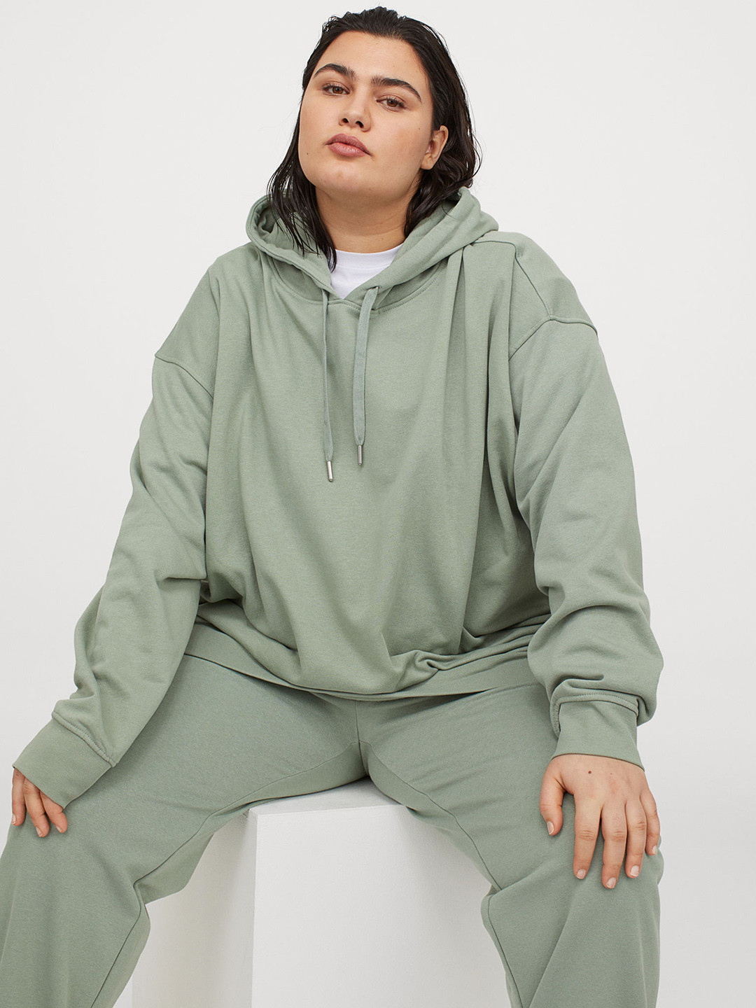 Buy H&M Women Green Solid H&M+ Long Hoodie Sweatshirts for Women