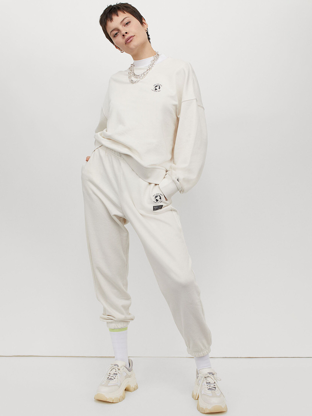 Buy H&M Women White Sweatshirt Sweatshirts for Women 13758876 Myntra