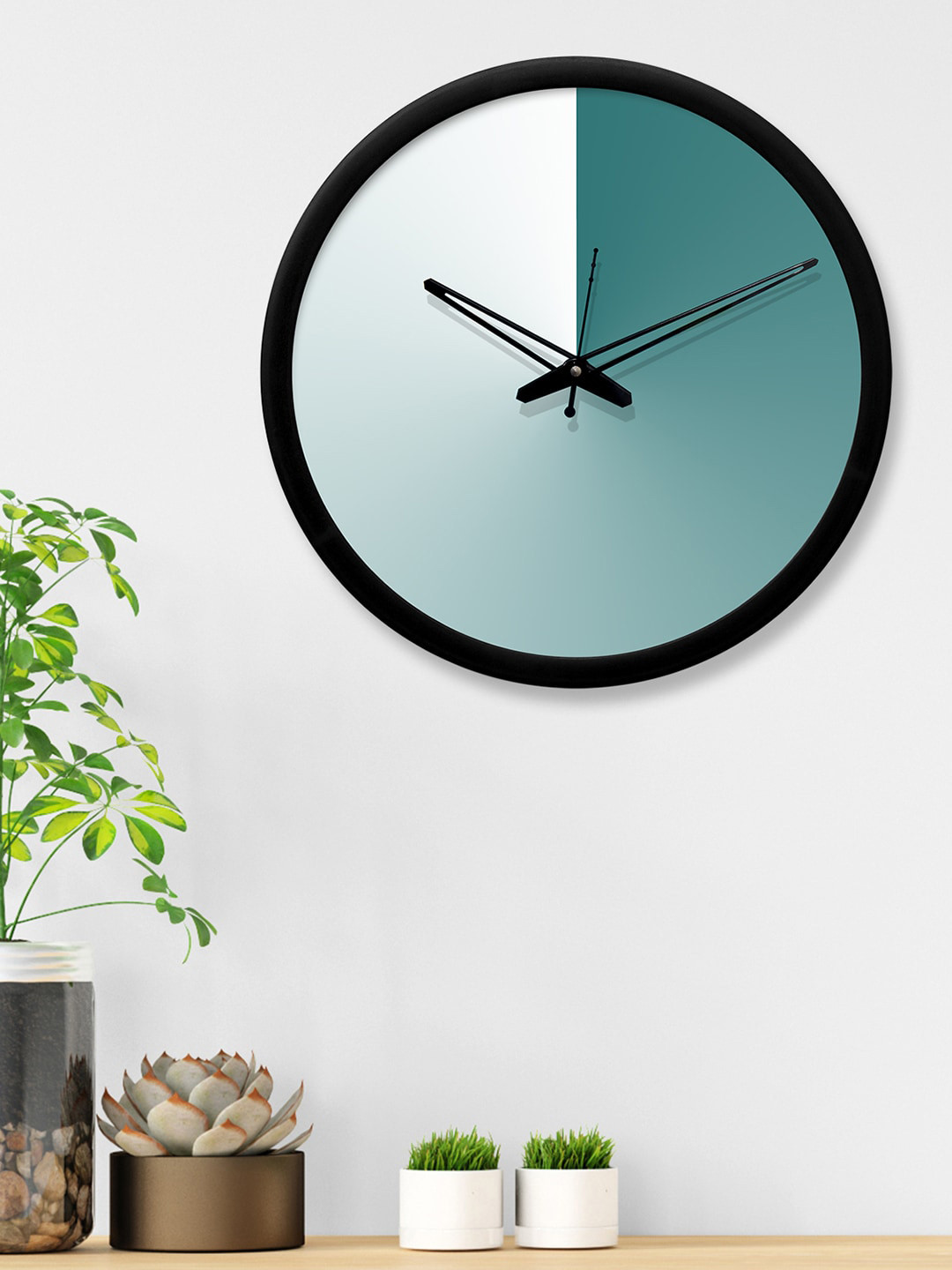 Buy RANDOM Green & White Round Solid 30.4 Cm Analogue Wall Clock