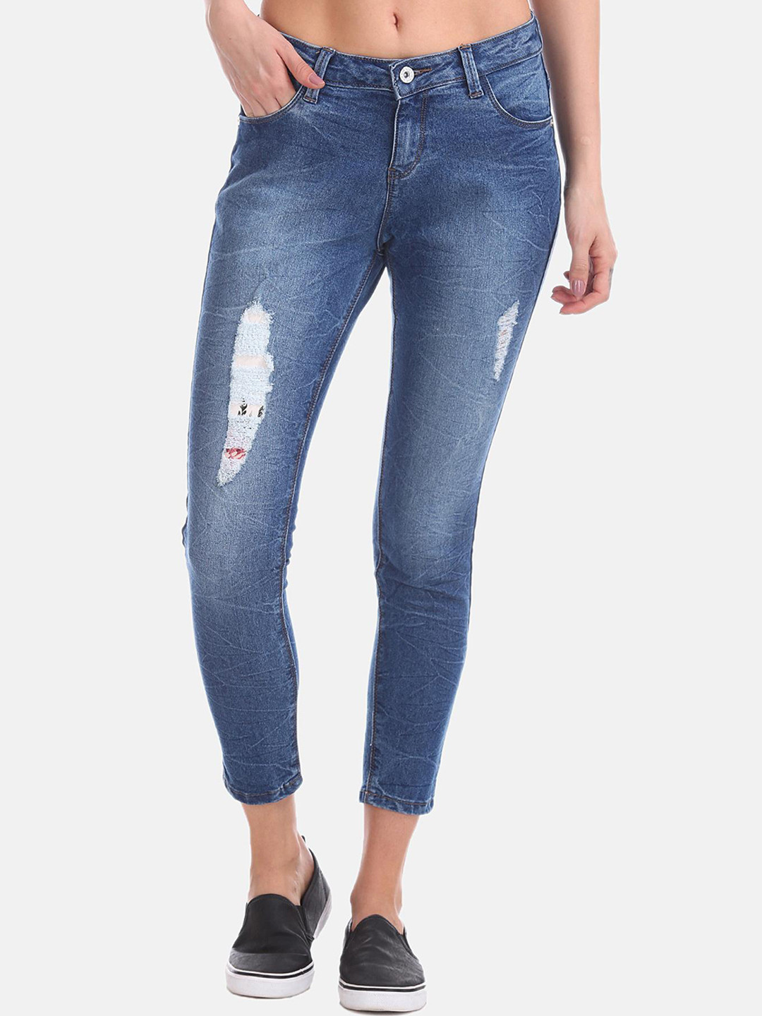 Buy Sugr Women Blue Skinny Fit Mid Rise Mildly Distressed Cropped Jeans