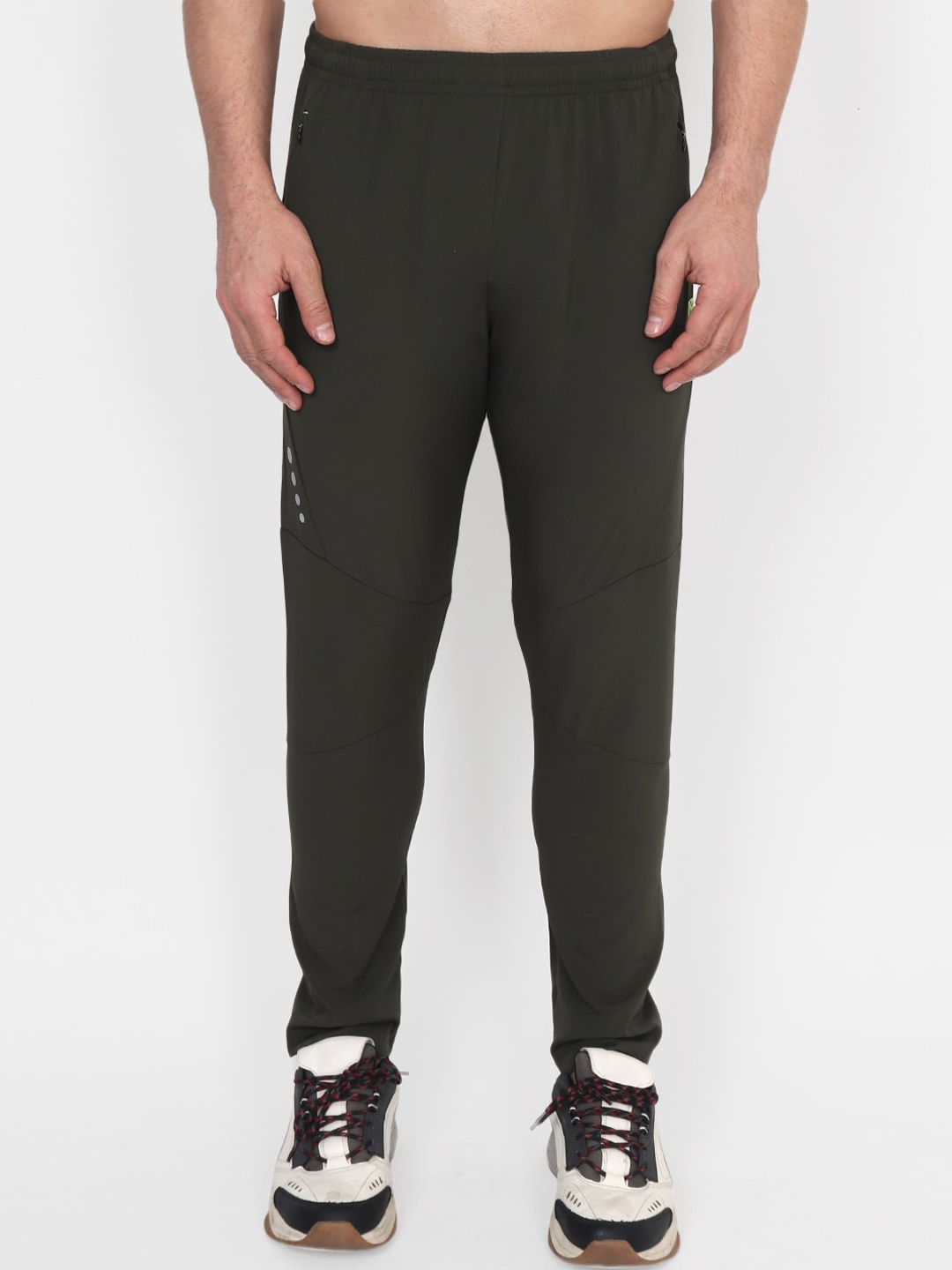 nike sweatpants with zipper pockets women's