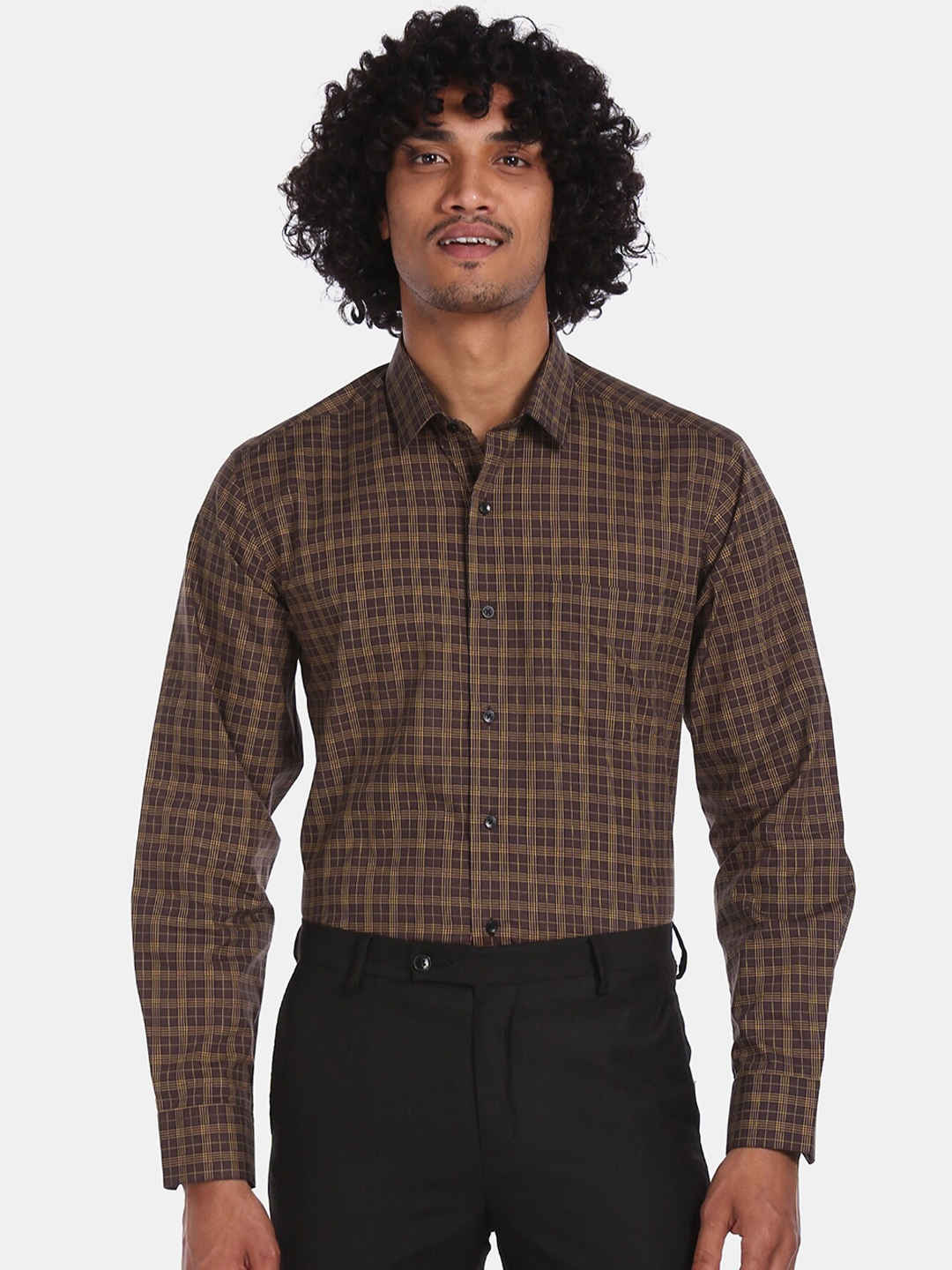 Buy Arrow Men Brown Regular Fit Checked Casual Shirt - Shirts for Men ...
