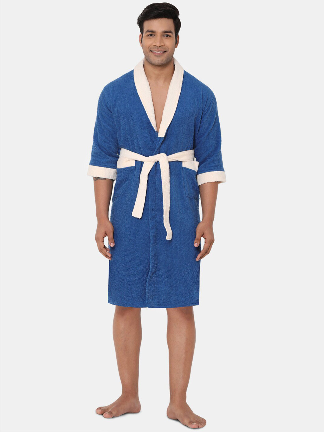 Buy SPACES Unisex Blue & Off White Solid 300 GSM Cotton Bath Robe