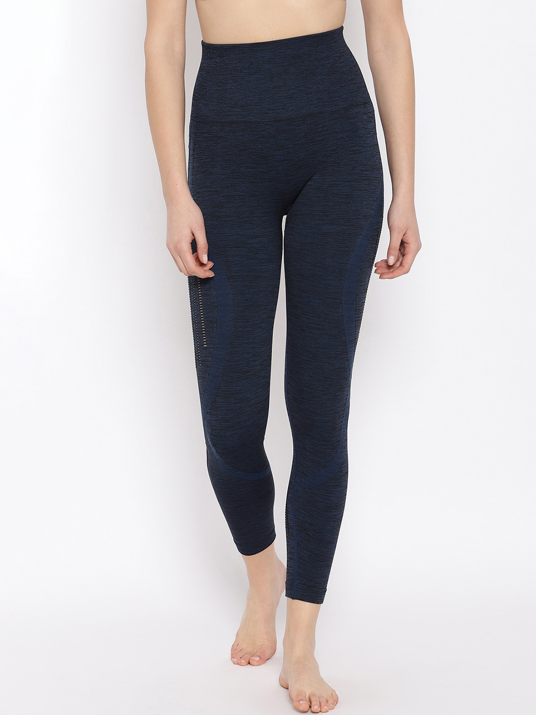 Buy Iki Chic Navy Blue Seamless Highwaisted Workout Tights With Cutout