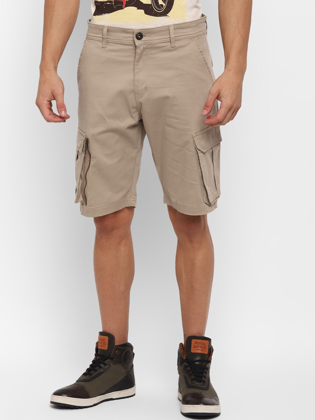 beige jogger shorts