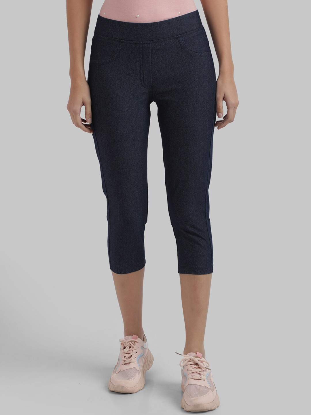 navy capris womens