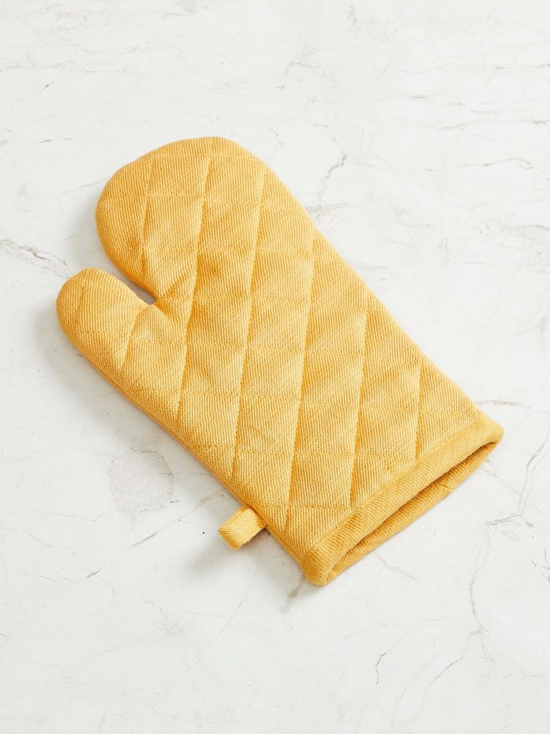 Buy Home Centre Yellow Solid Cotton Oven Mitten Oven Glove for Unisex