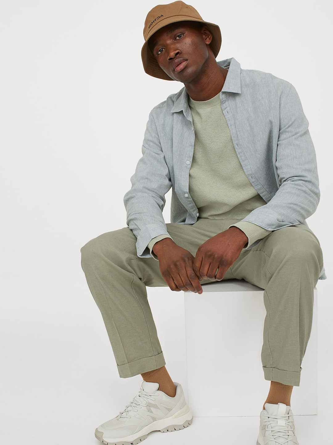 Buy H&M Men Green Solid Regular Fit Linen Mix Joggers Trousers for Men 14266530 Myntra