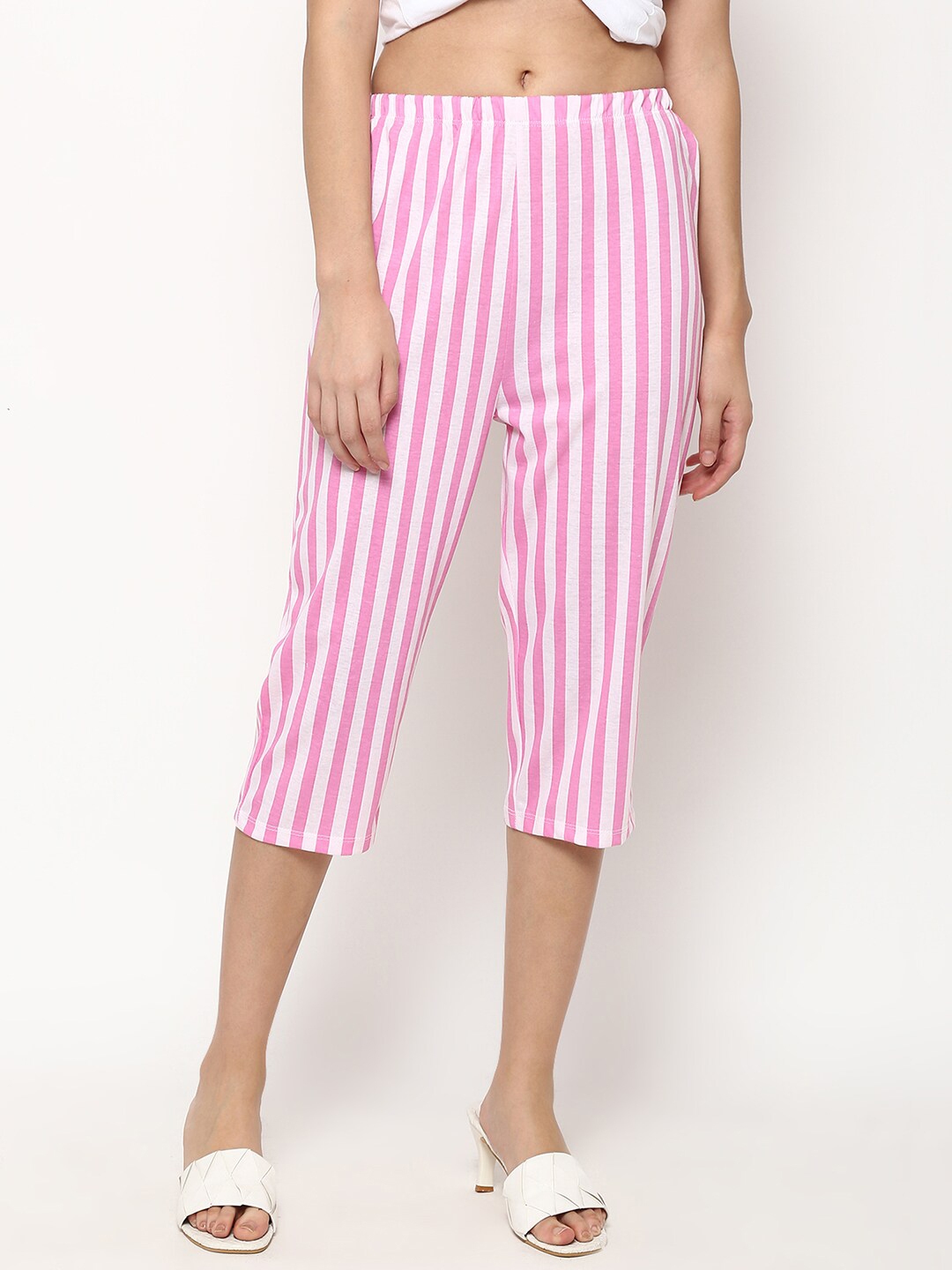 baggy trendy jeans