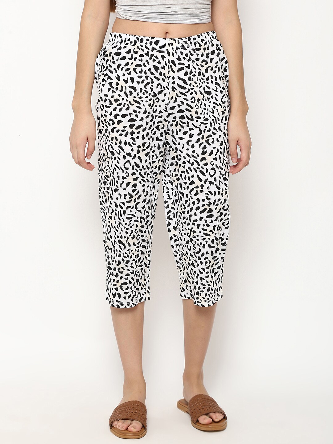 white knit capris