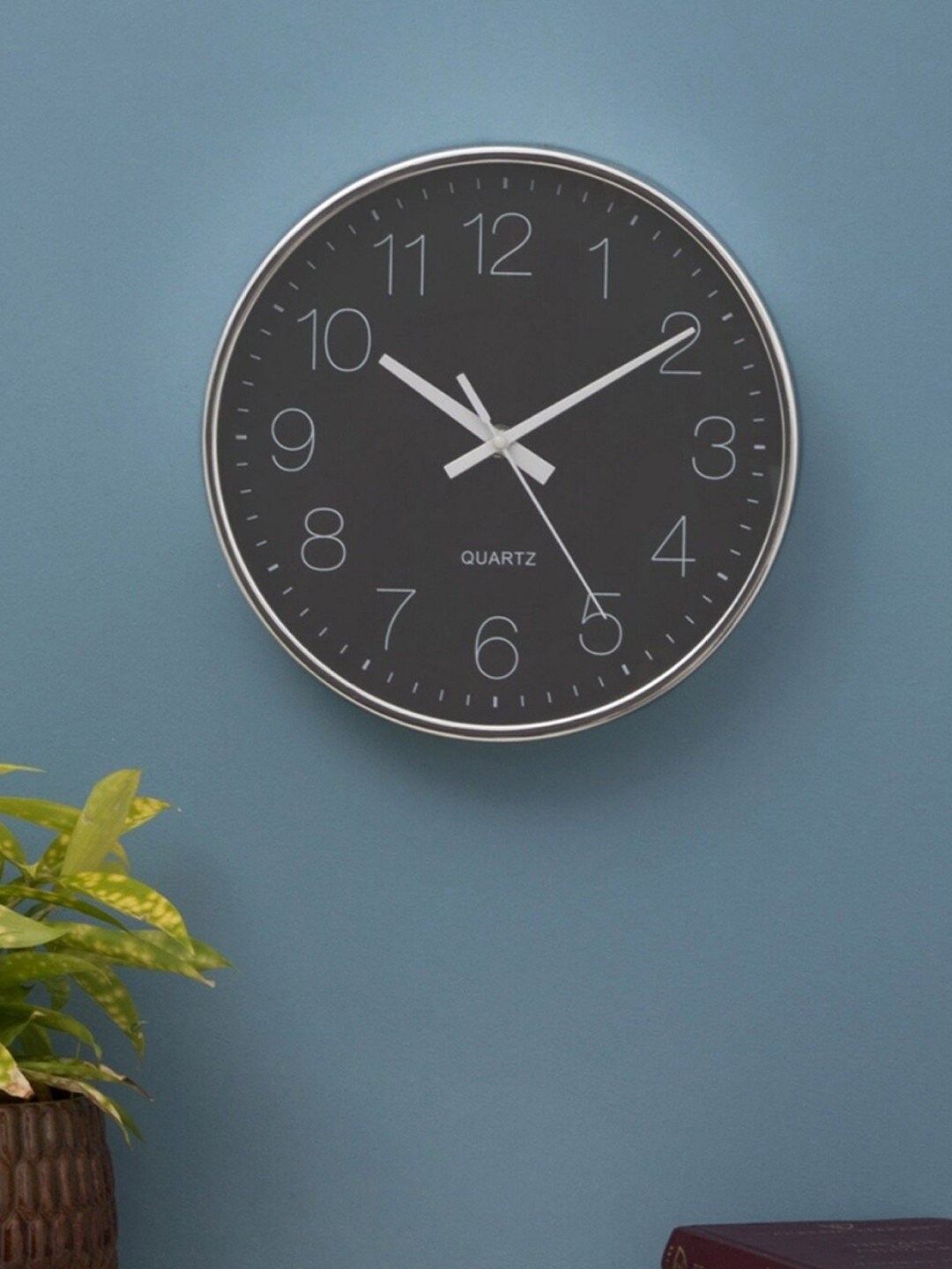 Buy Home Centre Silver & Black Traditional 25 Cm Wall Clock Clocks