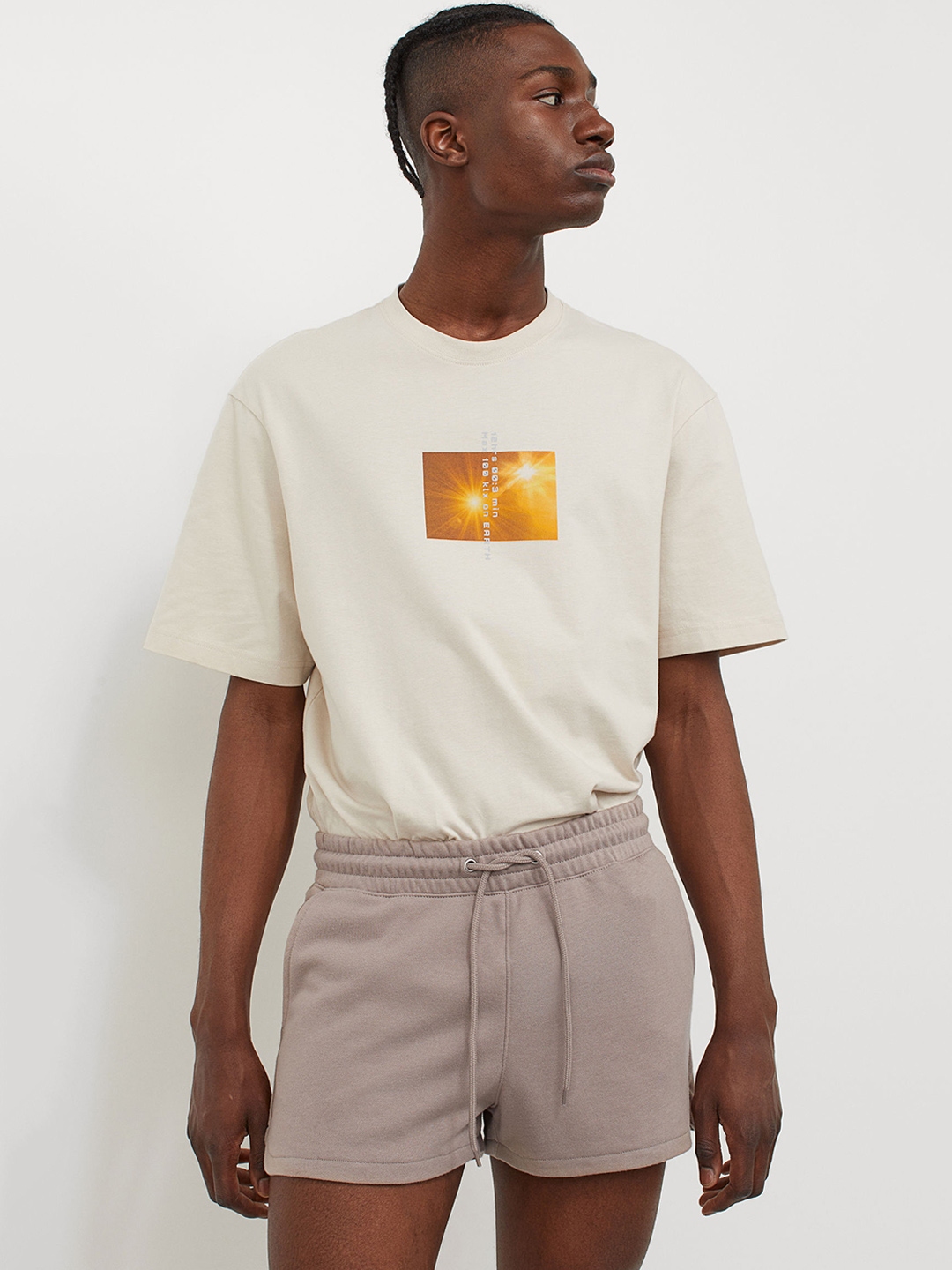 beige sweat shorts