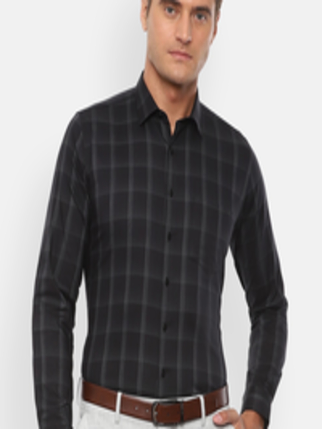 Buy Van Heusen Men Black Slim Fit Checked Formal Shirt - Shirts for Men ...