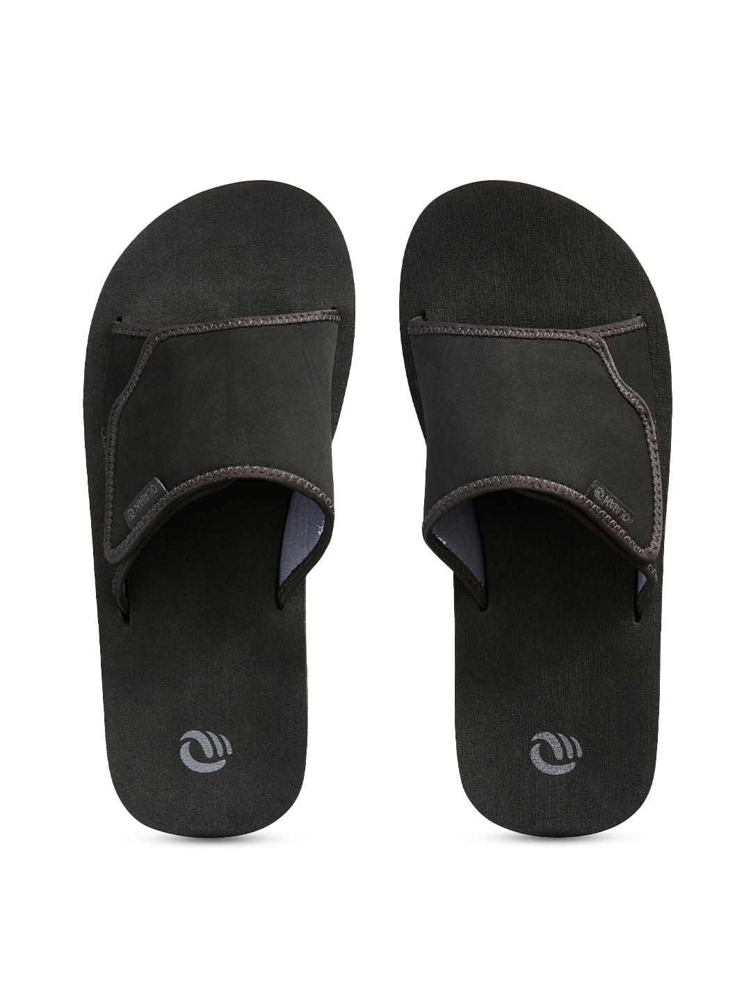 gucci slippers logo