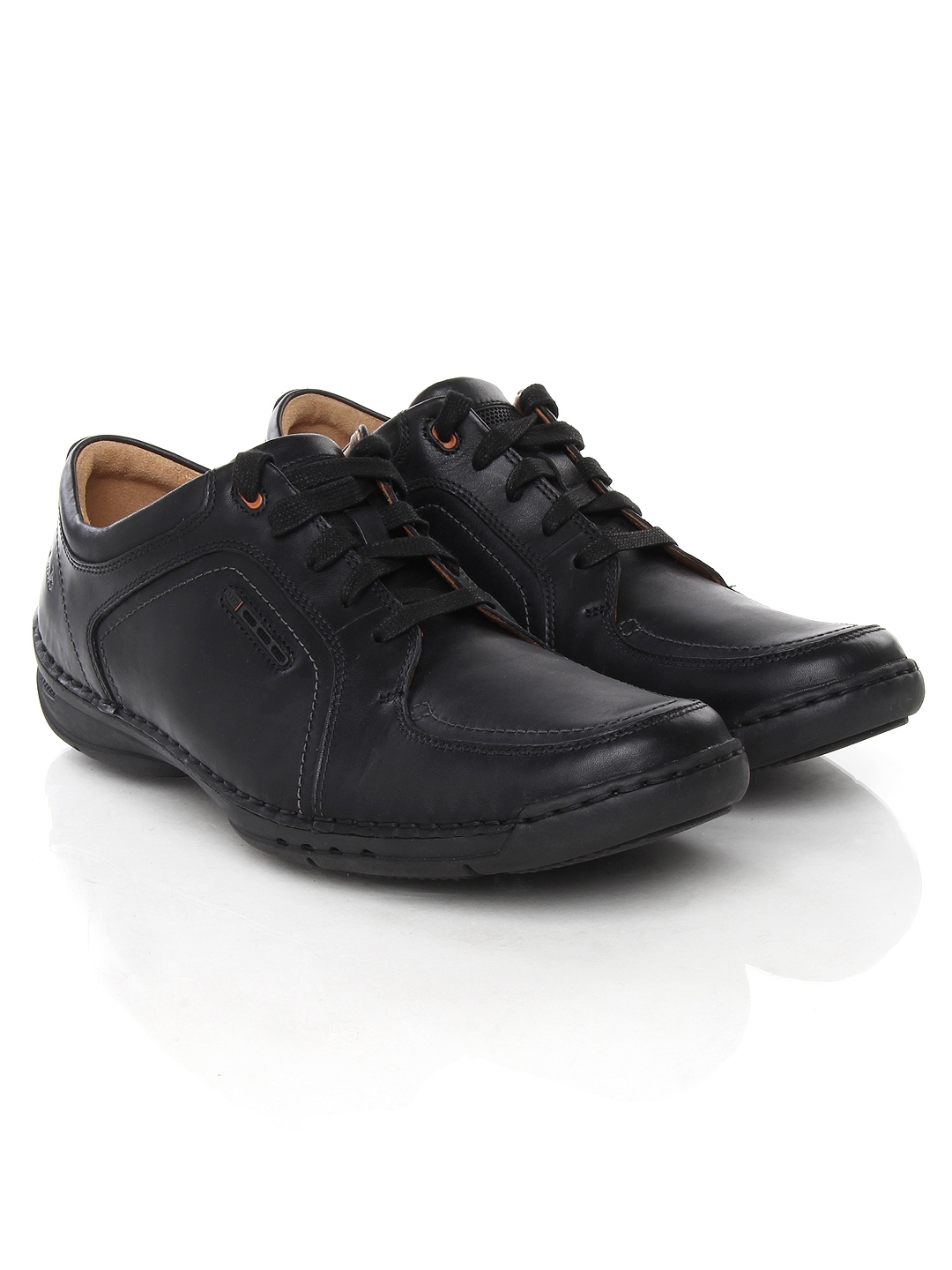 clarks mens black leather shoes