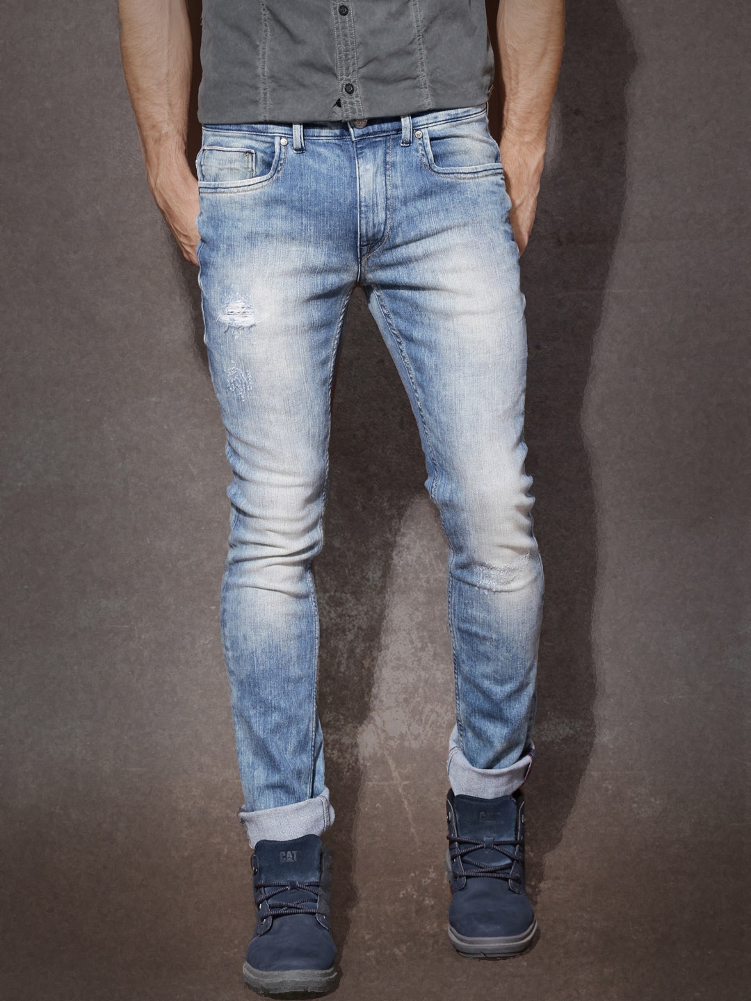 Buy Roadster Blue Slim Jeans - Jeans for Men 594683 | Myntra