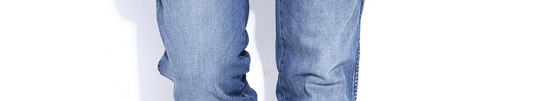Buy Wrangler Men Blue Rockville Fit Jeans - Jeans for Men 626435 | Myntra
