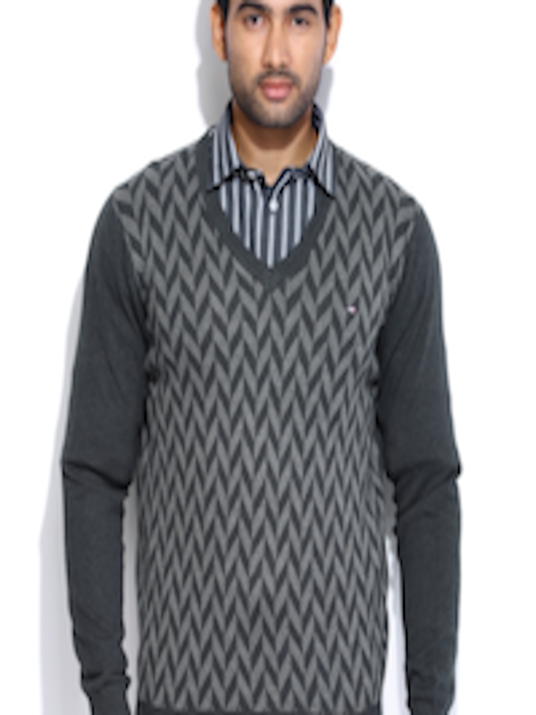 Buy Arrow Sport Men Grey Sweater - Sweaters for Men 736433 | Myntra
