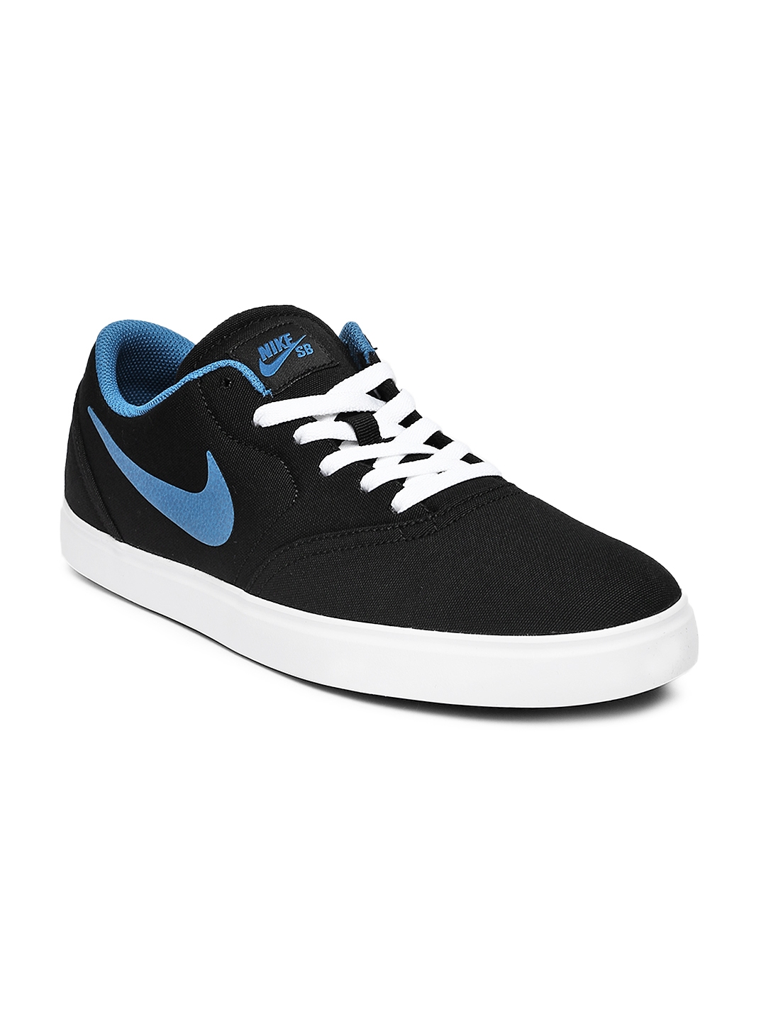 common nike shoes
