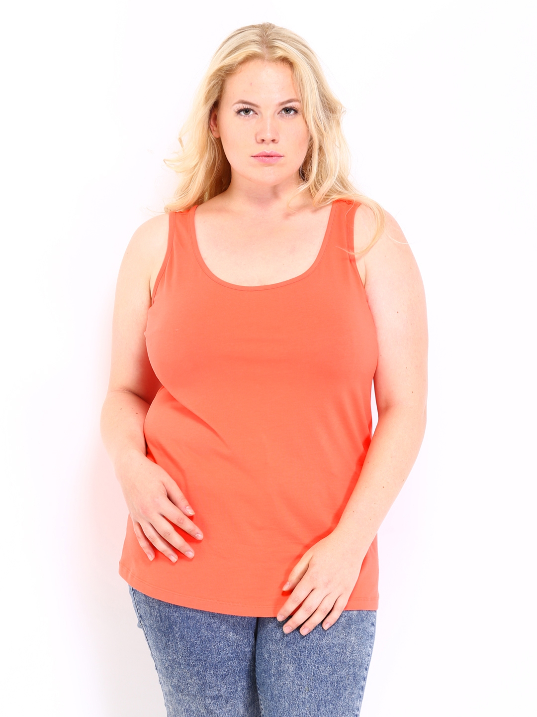 curvy tank top
