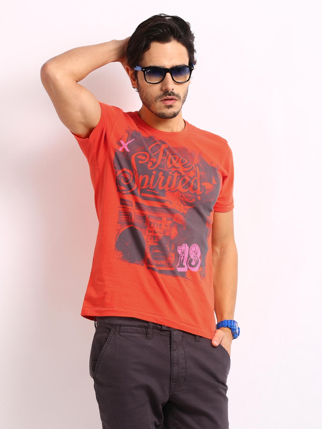 hrithik in tshirt