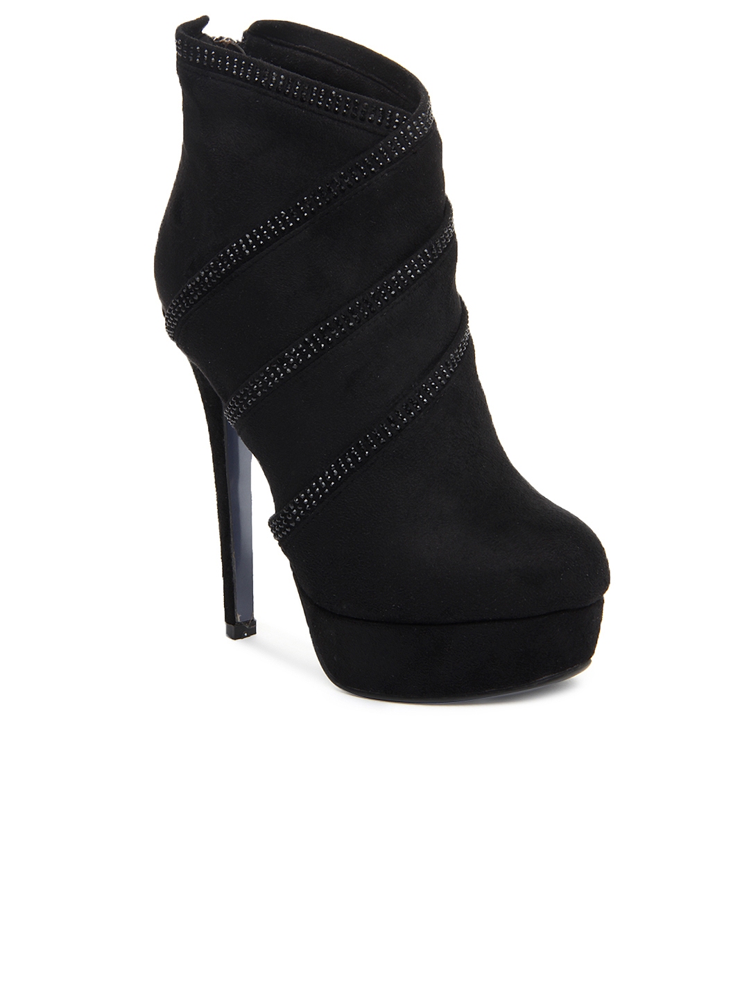 Buy Kiss Kriss Women Black Boots - Boots for Women 213198 | Myntra