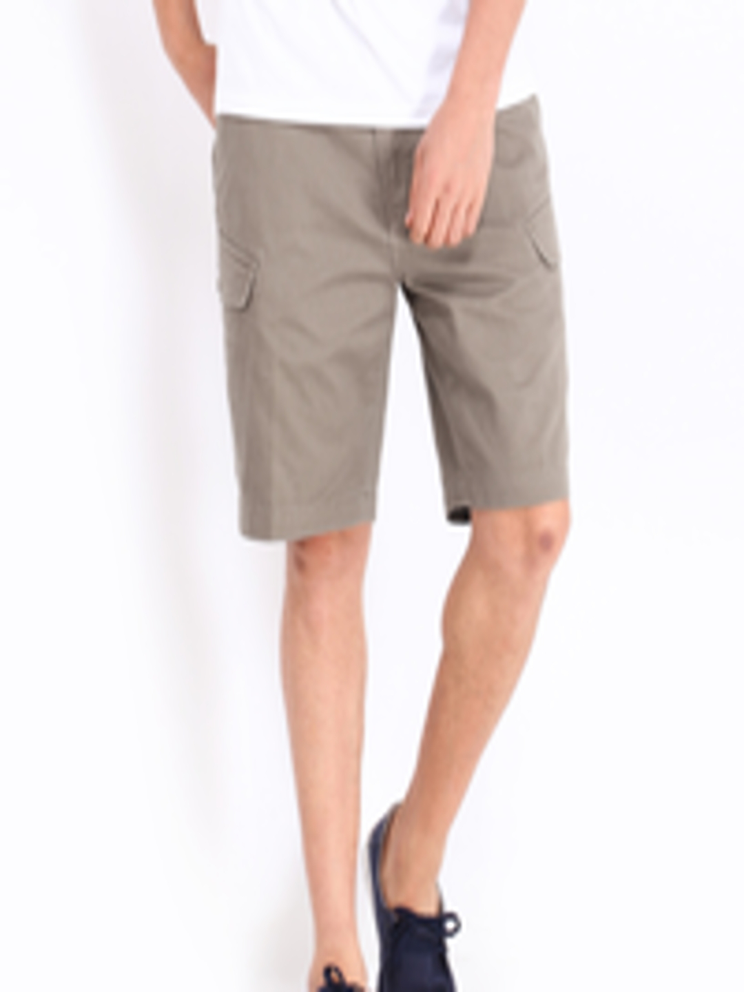 Buy Nautica Men Brown Cargo Shorts - Shorts for Men 256494 | Myntra