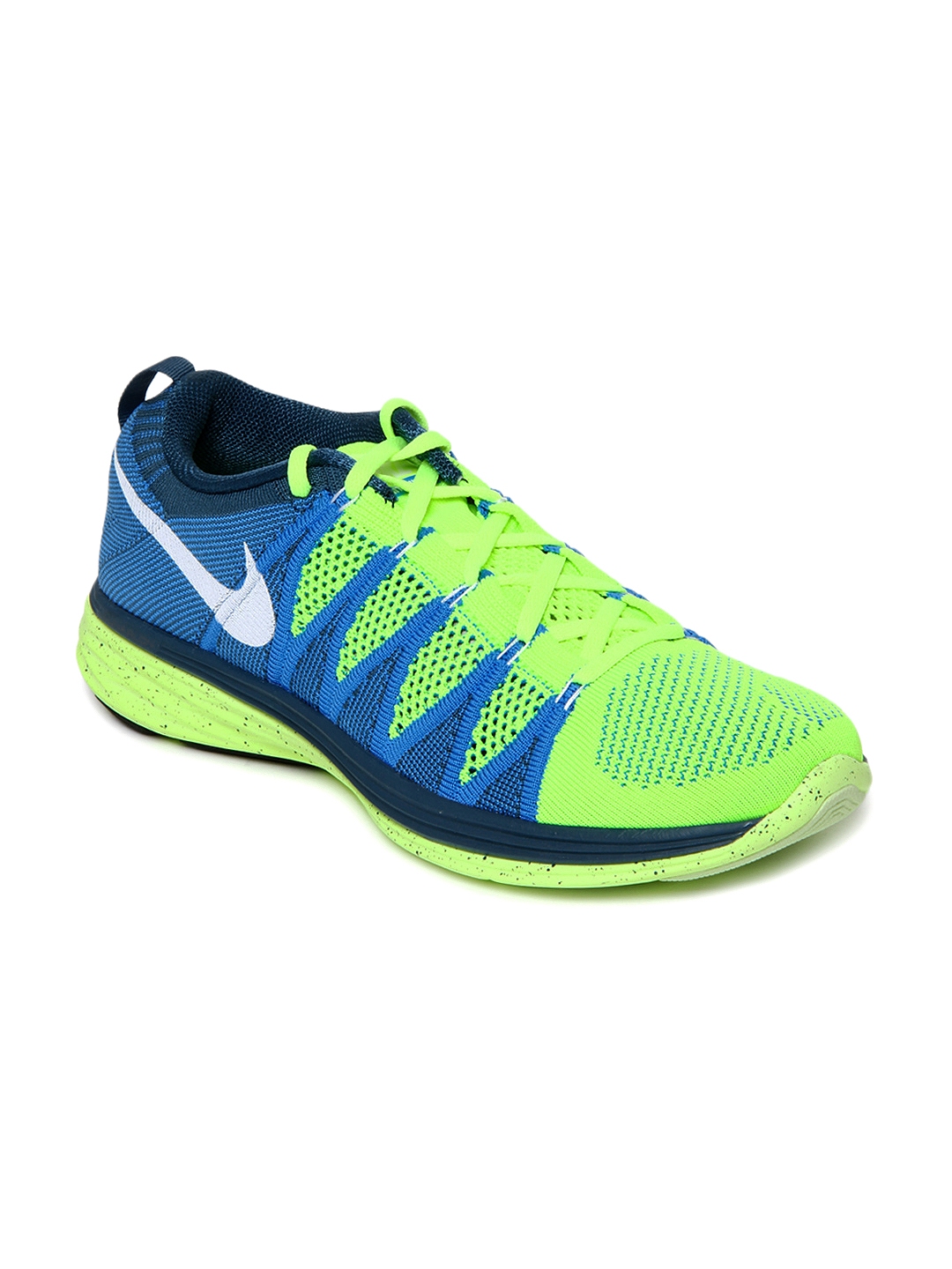 nike men's sports shoes myntra