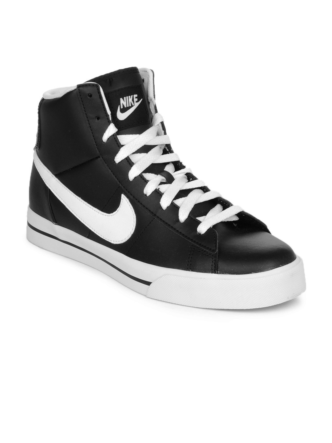 black nike shoes casual