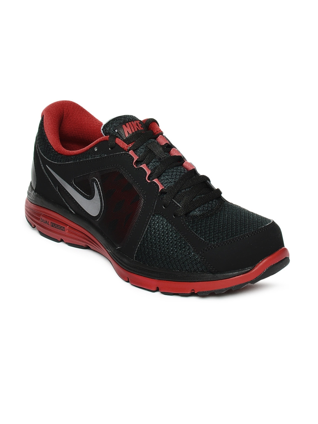 nike men's sports shoes myntra