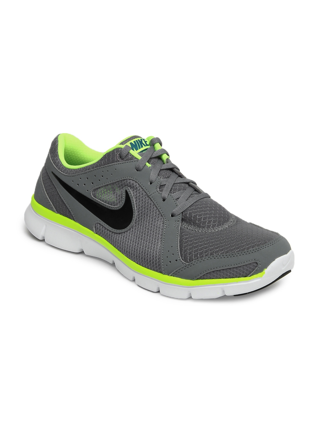 nike men's sports shoes myntra