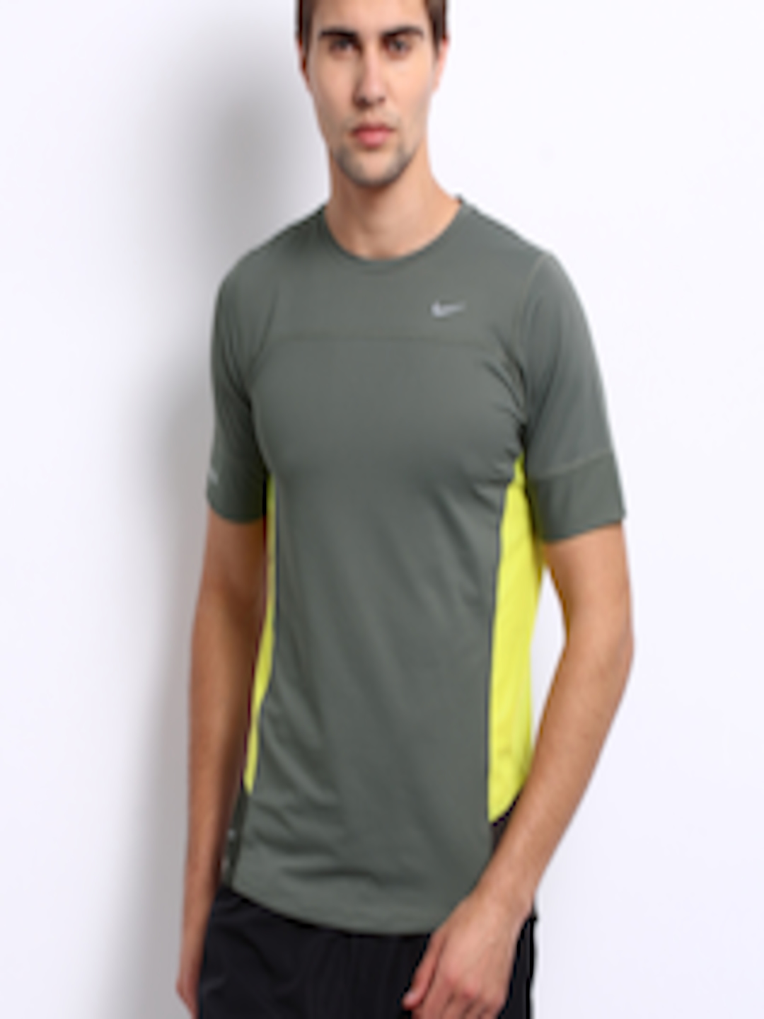 Buy Nike Men Grey Running T Shirt - Tshirts for Men 155298 | Myntra