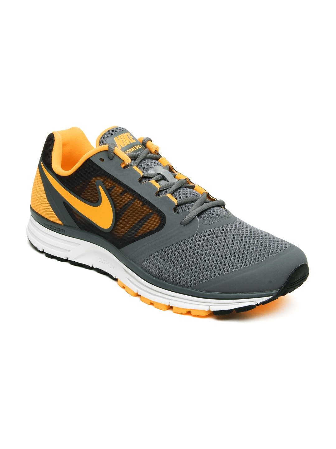 nike zoom myntra