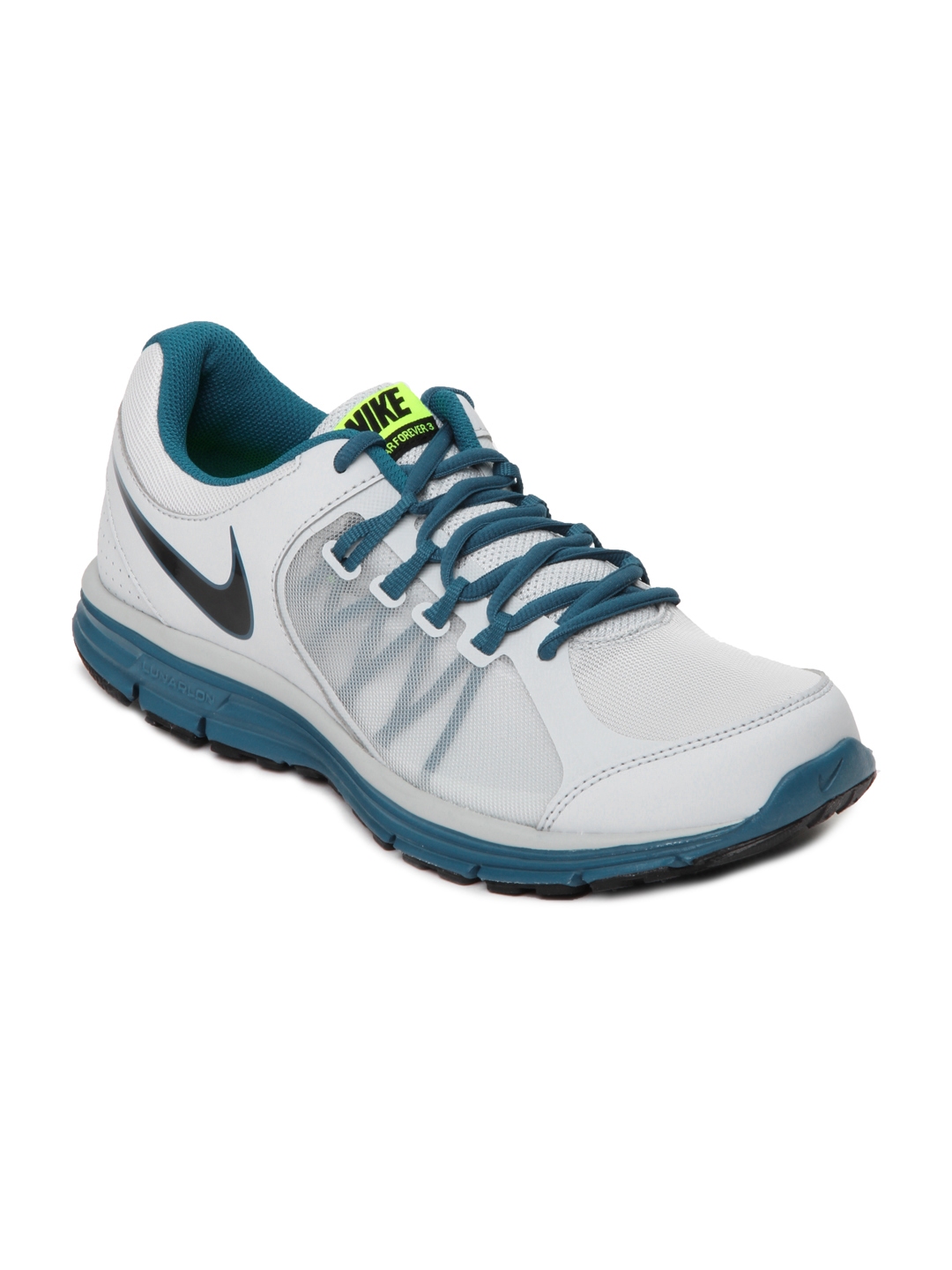 nike sports shoes for men myntra