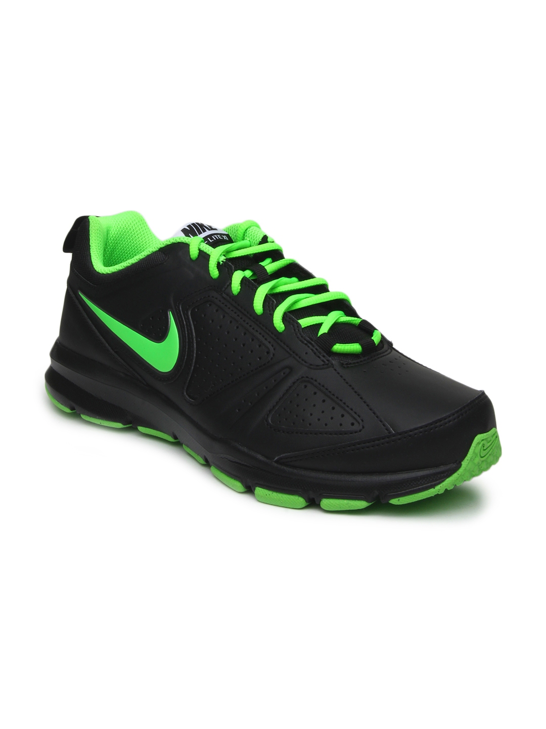 nike men's sports shoes myntra