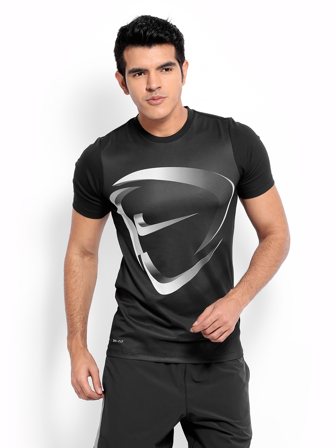 myntra nike t shirt
