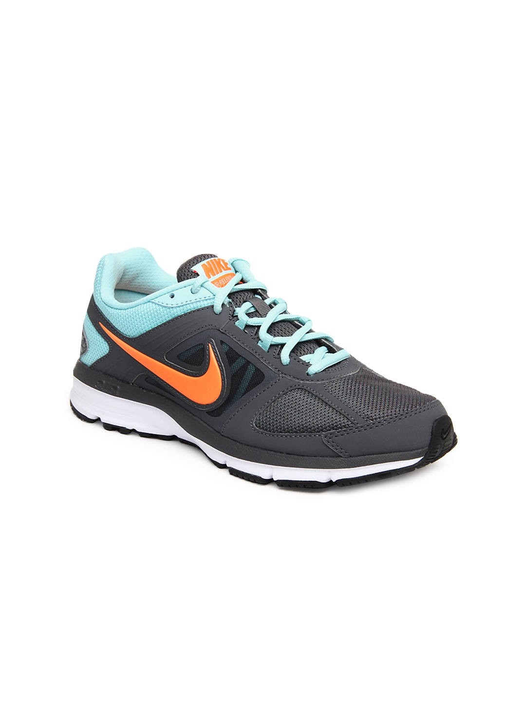 nike shoes online myntra