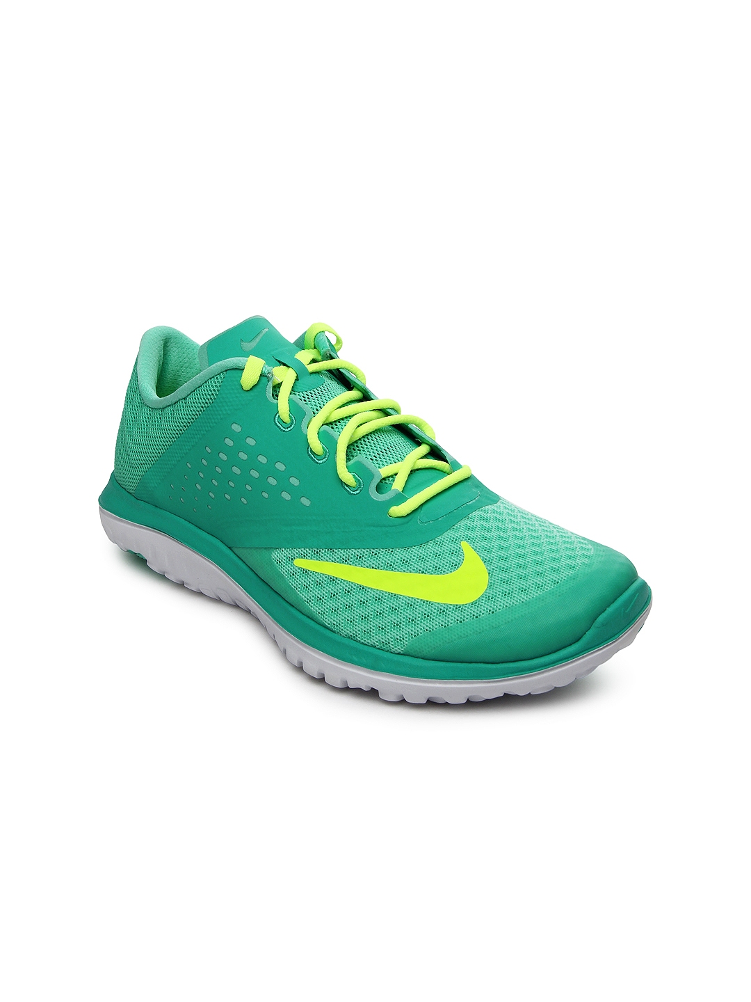 shoes myntra nike