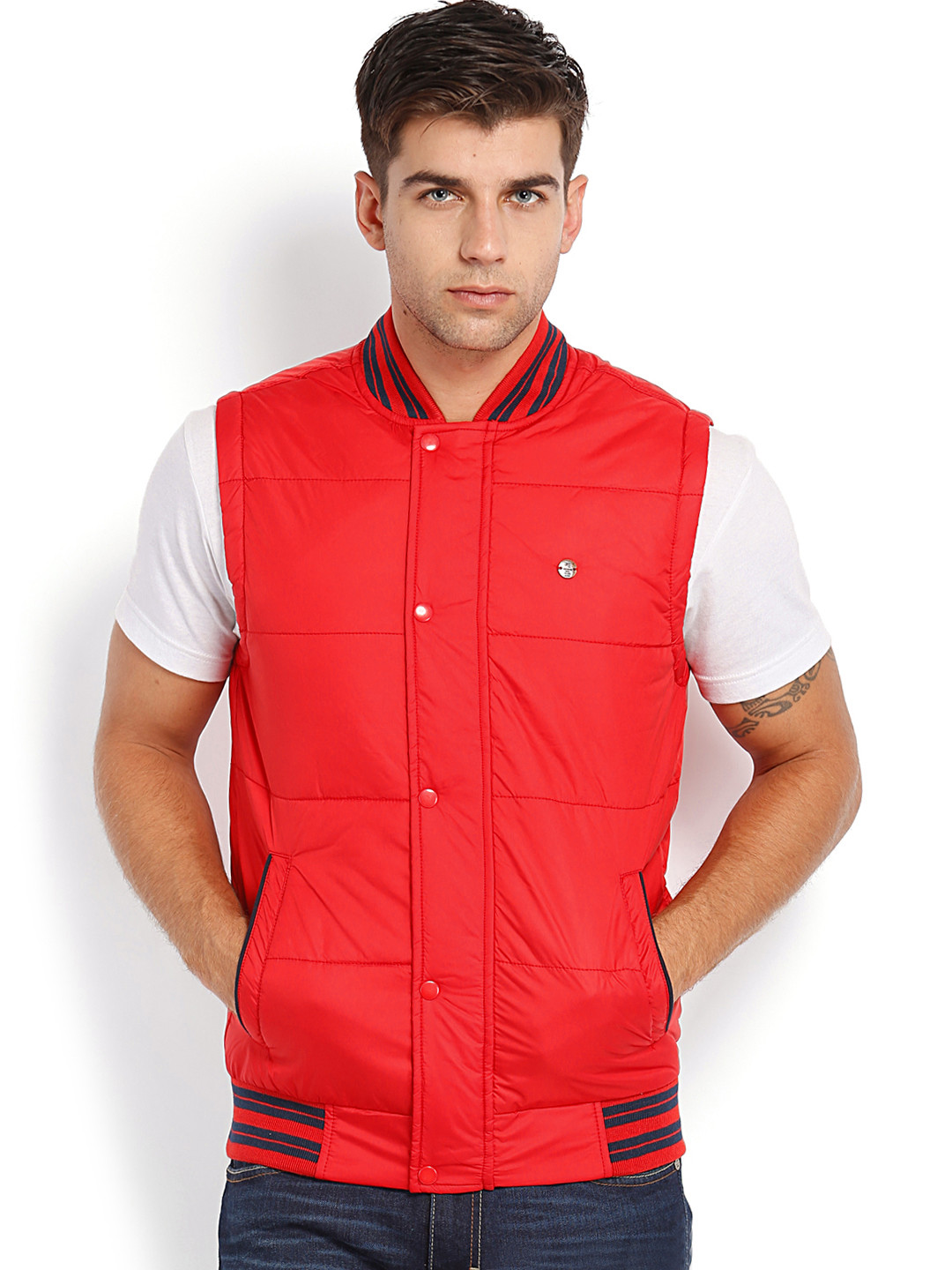 Buy Peter England Casuals Men Red Padded Sleeveless Jacket - Jackets for Men 606866 | Myntra