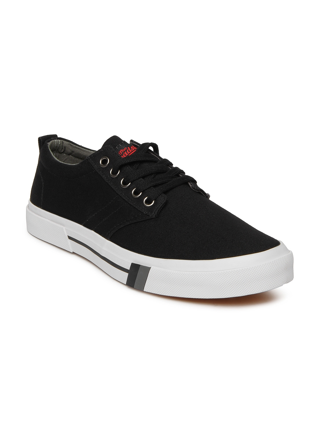 Buy Roadster Men Black Casual Shoes - Casual Shoes for Men 438792 | Myntra